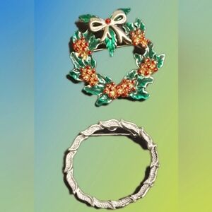 Vtg Christmas Wreath & Signed Gerry's Silvertone Classic Leaf Circle